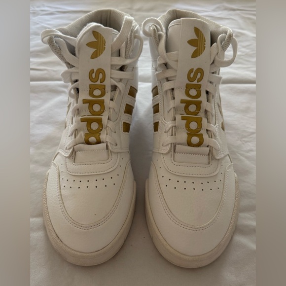 adidas Other - Mens ADIDAS sneakers sz 9